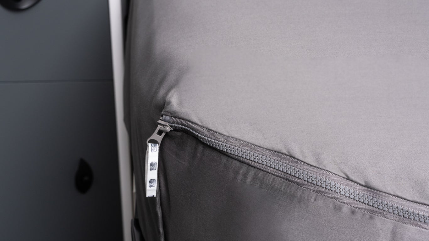 Van-lifers go wild over zip sheets - solving the bed making nightmare on wheels.