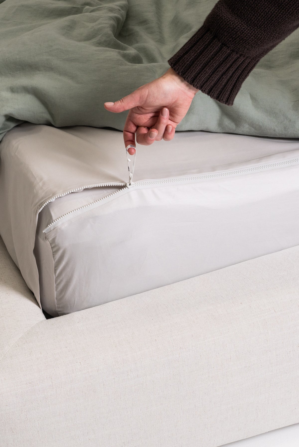 Zip detail square foot end sheet set